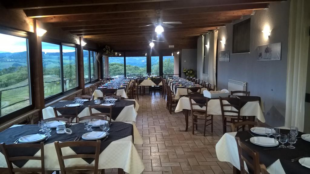 Agriturismo La Terrazza Valfabbrica Exterior foto