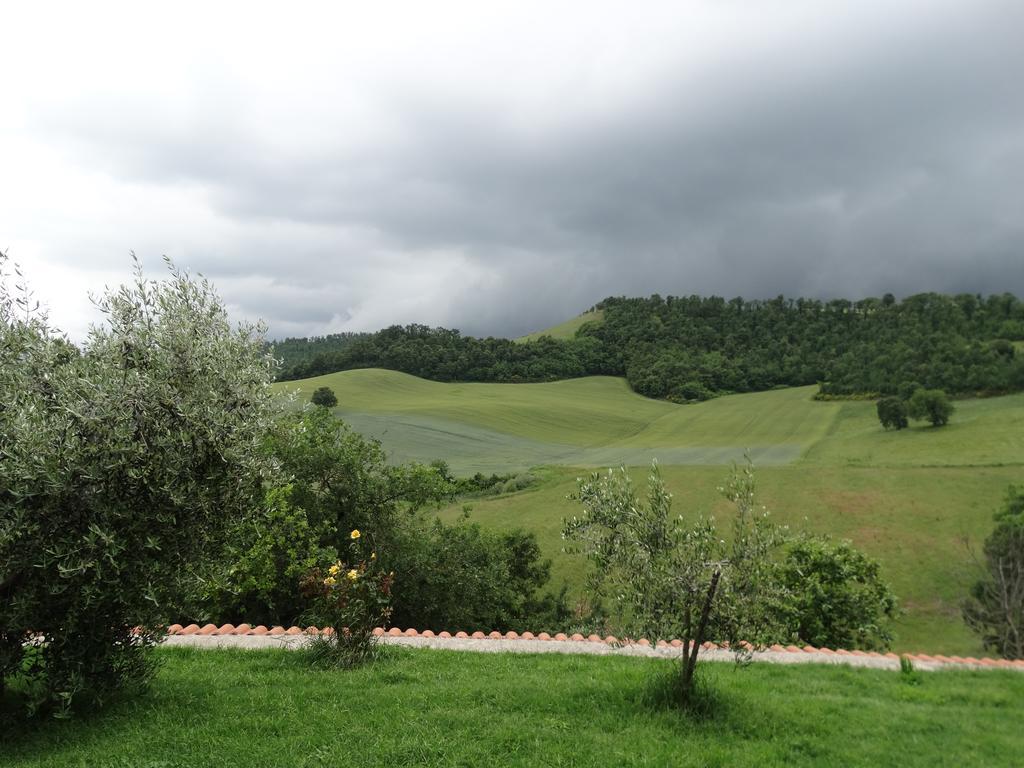 Agriturismo La Terrazza Valfabbrica Exterior foto
