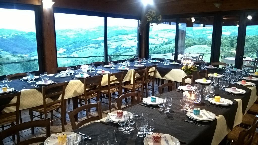 Agriturismo La Terrazza Valfabbrica Exterior foto